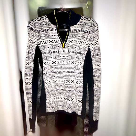 Skyr Athletic lifestyle ✨$4 when bundled✨ knit quarter zip fleece ❄️ - Picture 2 of 4